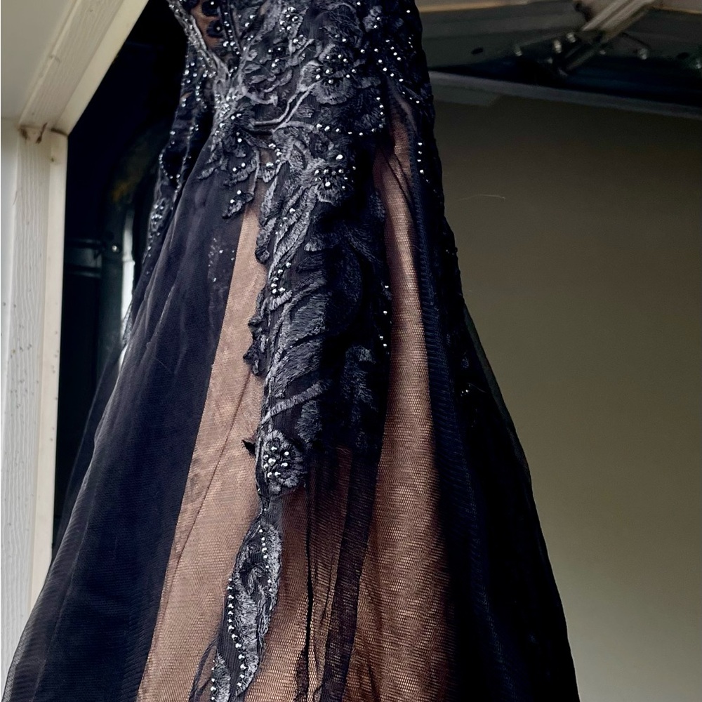 Elegant Black/nude Jovani cocktail Dress. embroidered and stunning on all